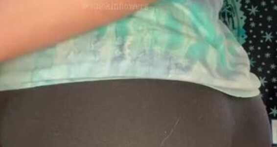 Goddess Flower Nicknamed Smokinflowers Foot Fetish 01 24 2024 Onlyfans Video Happy Hump Day