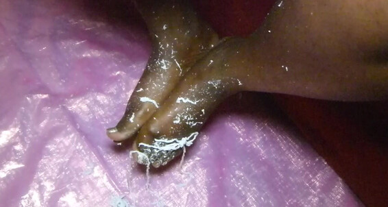 BBW Feet,Ebony Foot Fetish,Feet,Foot Fetish,Wet & Messy,SFW marley xxx pretty feet and silly string ManyVids